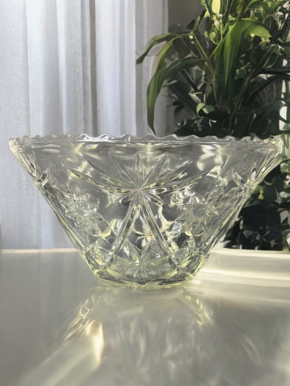 Vintage Anchor Hocking Early American Pre scut Star of David Punch Bowl.